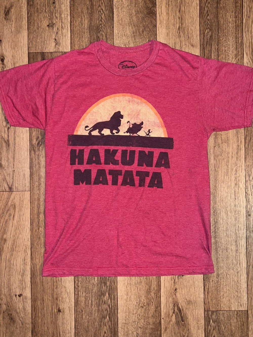 "HAKUNA MATATA" DISNEY SHIRT